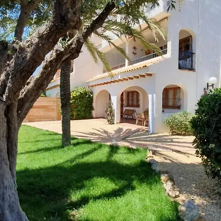 Beautiful With Garden Appartement